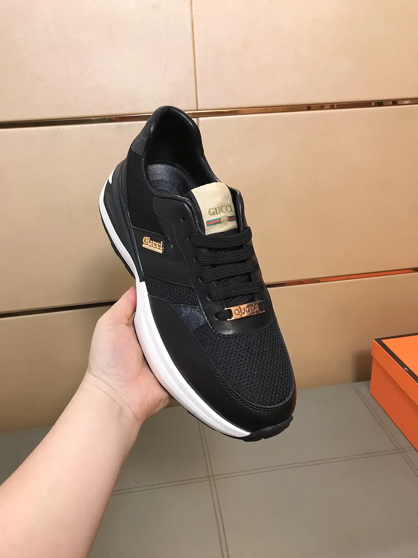 Factory price 442 👟👟🆕🆕 (GUCCI) latest casual and fashionable men's shoes, hot style 💥 simple and elegant style, exclusive for trendy men, the upper is made of cowhide + breathable fabric, sheepskin lining + foot pads, soft and comfortable outsole! 38-44.